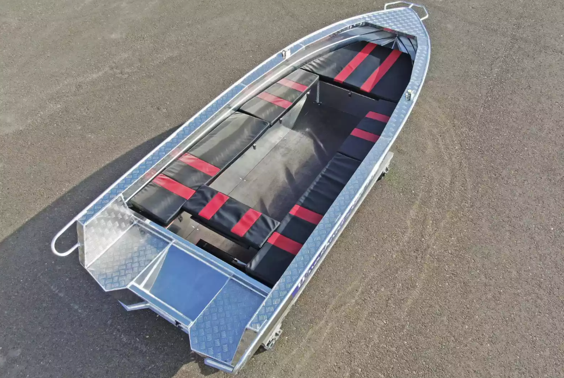 Алюминиевая лодка Wyatboat-390РМ увеличенный борт в Ульяновске