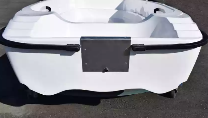 Стеклопластиковая лодка Пингвин (тримаран) в Ульяновске