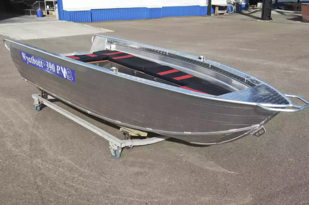 Алюминиевая лодка Wyatboat-390РМ увеличенный борт в Ульяновске