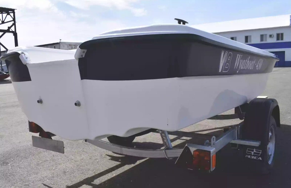 Стеклопластиковая лодка Wyatboat 430 тримаран в Ульяновске