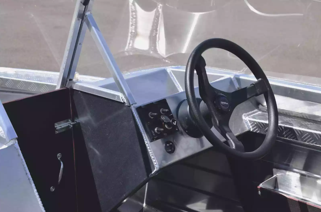 Алюминиевая лодка Wyatboat-390 DCM в Ульяновске