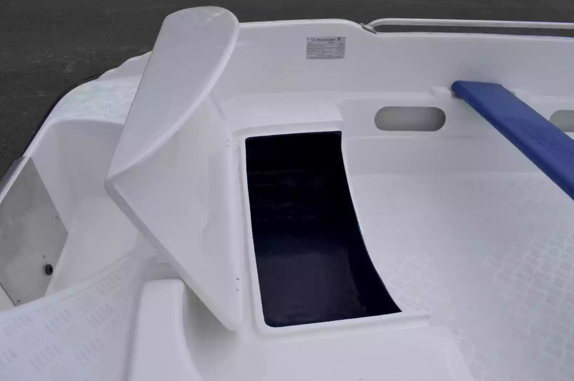 Стеклопластиковая лодка Пингвин New (тримаран) в Ульяновске