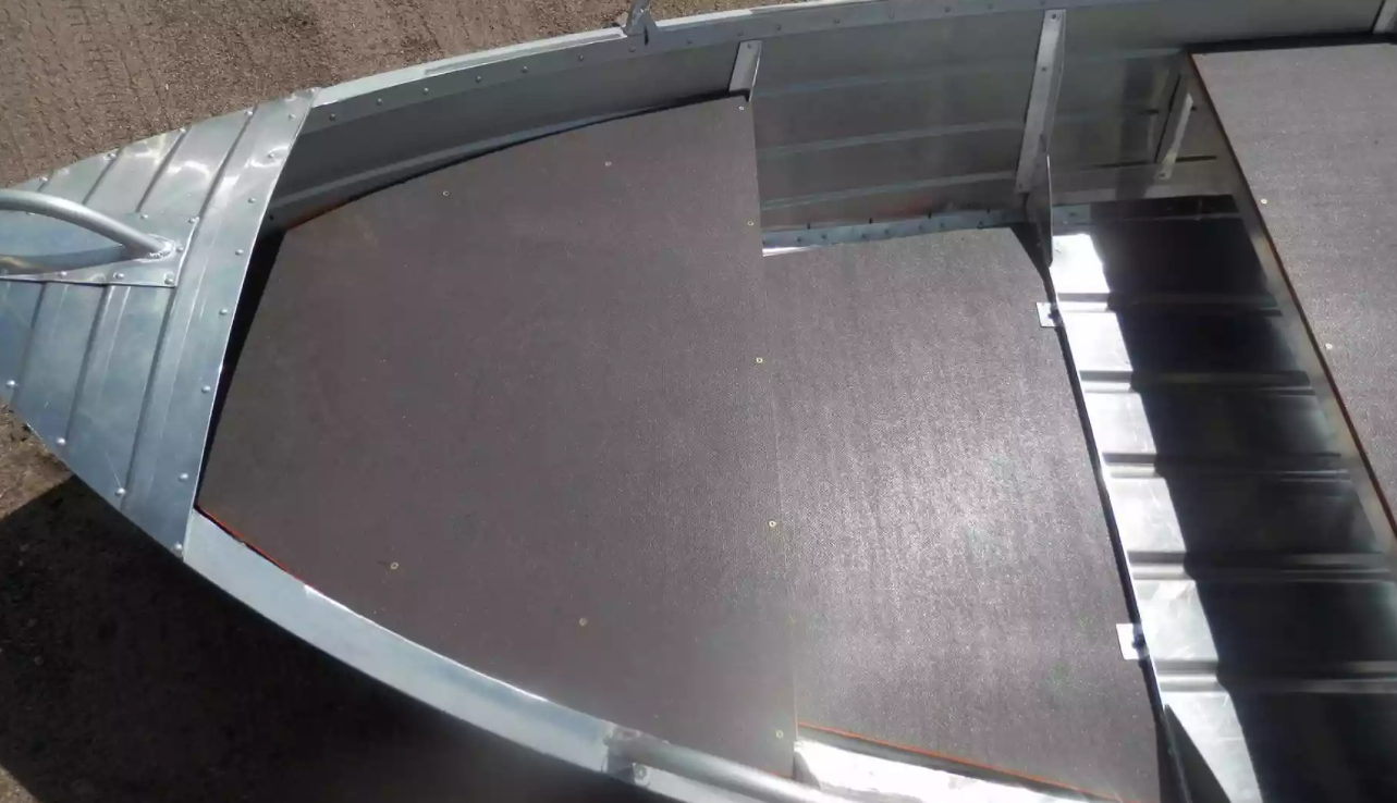 Алюминиевая лодка Вятка-Профи 32 в Ульяновске