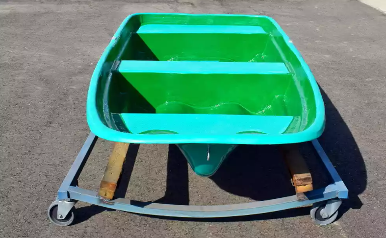 Стеклопластиковая лодка Старт (тримаран) в Ульяновске