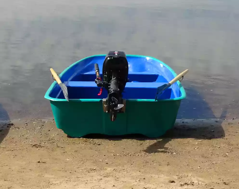 Стеклопластиковая лодка Старт (тримаран) в Ульяновске