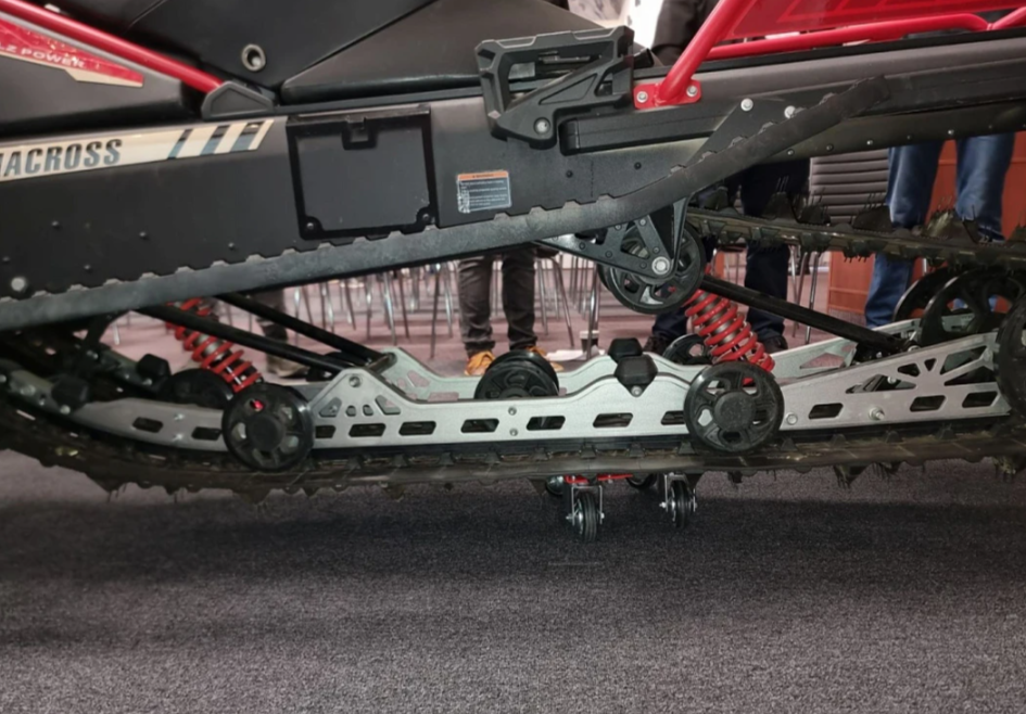 Снегоход AODES Siberiacross 1000 WT 508mm LCD 6.8 в Ульяновске