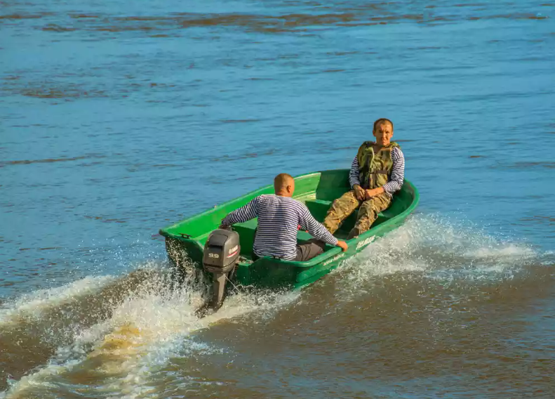 Стеклопластиковая лодка Neman-340 (тримаран) в Ульяновске