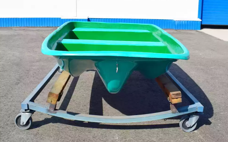 Стеклопластиковая лодка Старт (тримаран) в Ульяновске