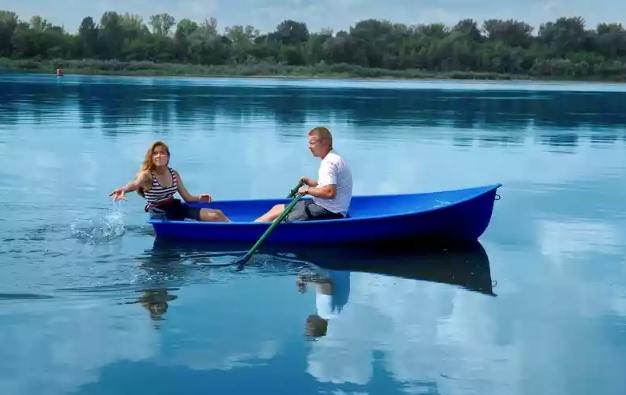 Стеклопластиковая лодка Дельфин в Ульяновске