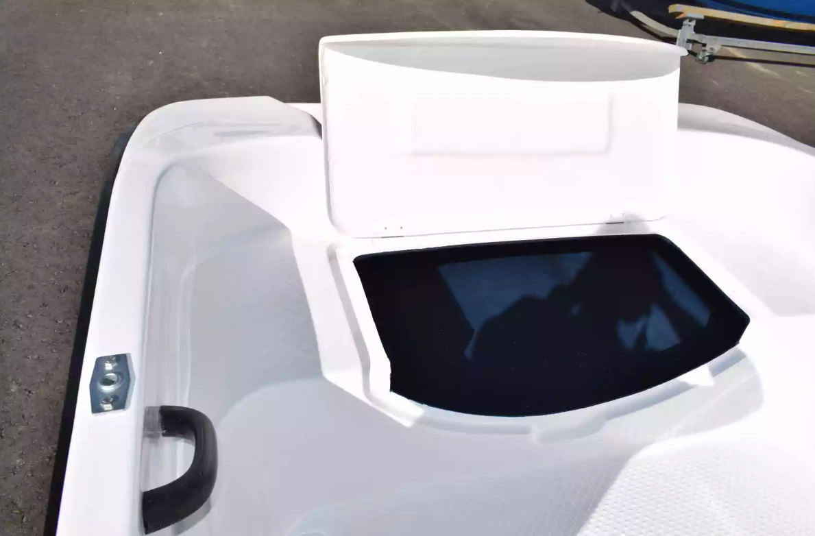 Стеклопластиковая лодка Пингвин (тримаран) в Ульяновске