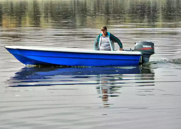 Стеклопластиковая лодка Wyatboat 430 тримаран в Ульяновске