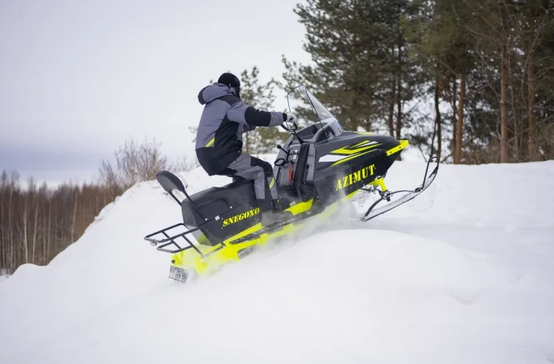 Миниснегоход Бурлак Азимут 20 л.с. , эл.запуск, реверс, тормоз гидравл, капот черный в Ульяновске