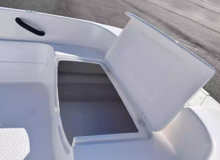 Стеклопластиковая лодка Пингвин (тримаран) в Ульяновске