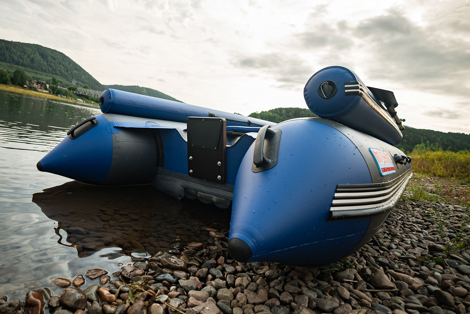 Лодка MISHIMO RIVER FJET PRO 430  под водомет в Ульяновске