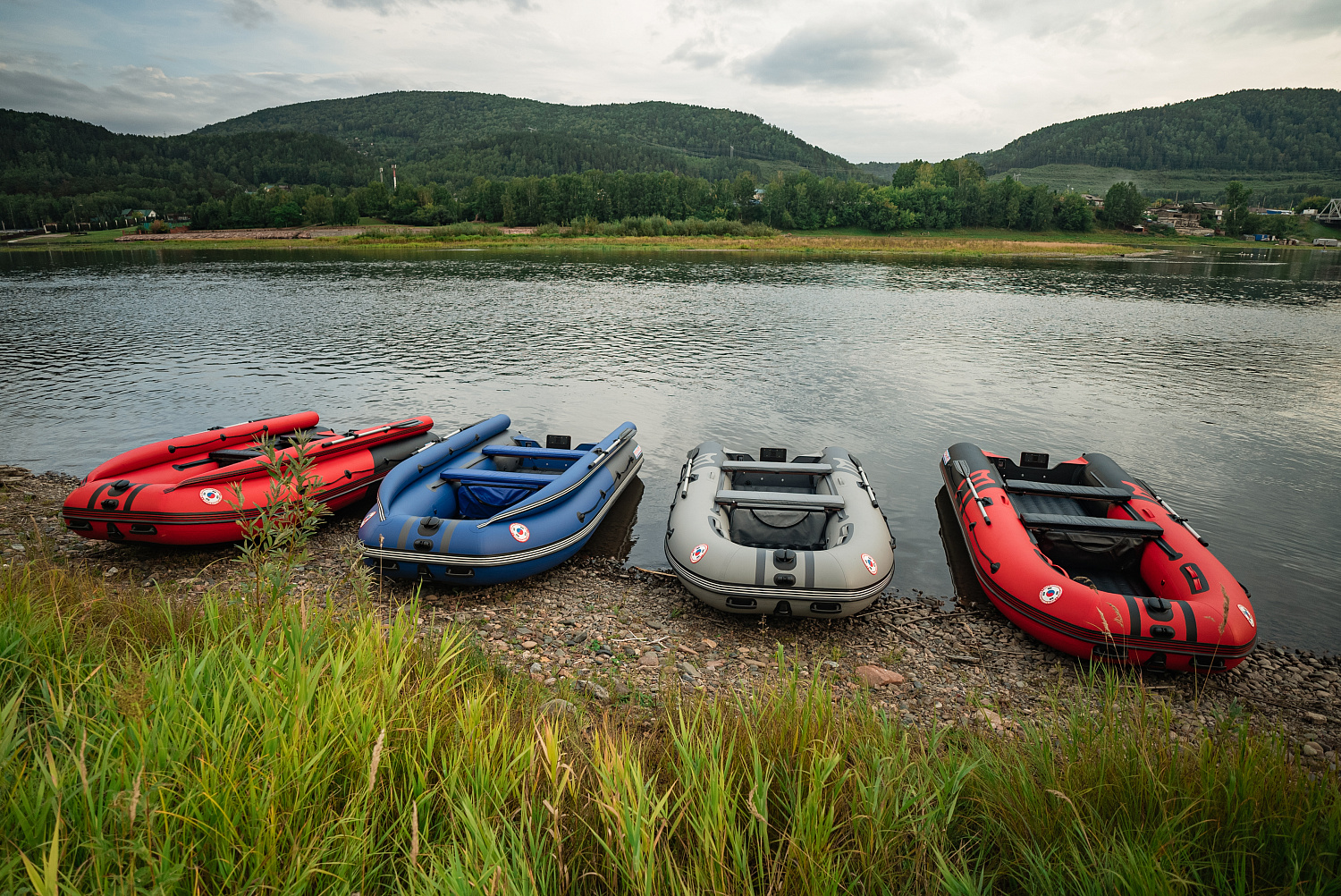 Лодка MISHIMO RIVER FJET PRO 430  под водомет в Ульяновске