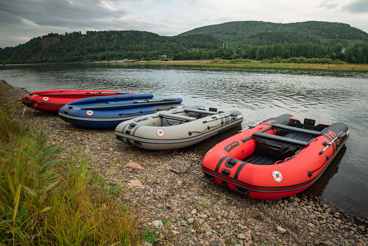 Лодка MISHIMO RIVER FJET PRO 430  под водомет в Ульяновске